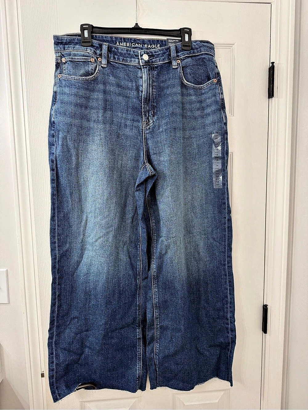 American Eagle Dreamy Drape Baggy Wide Leg Wide Leg Jeans in Blue Size 14 Short